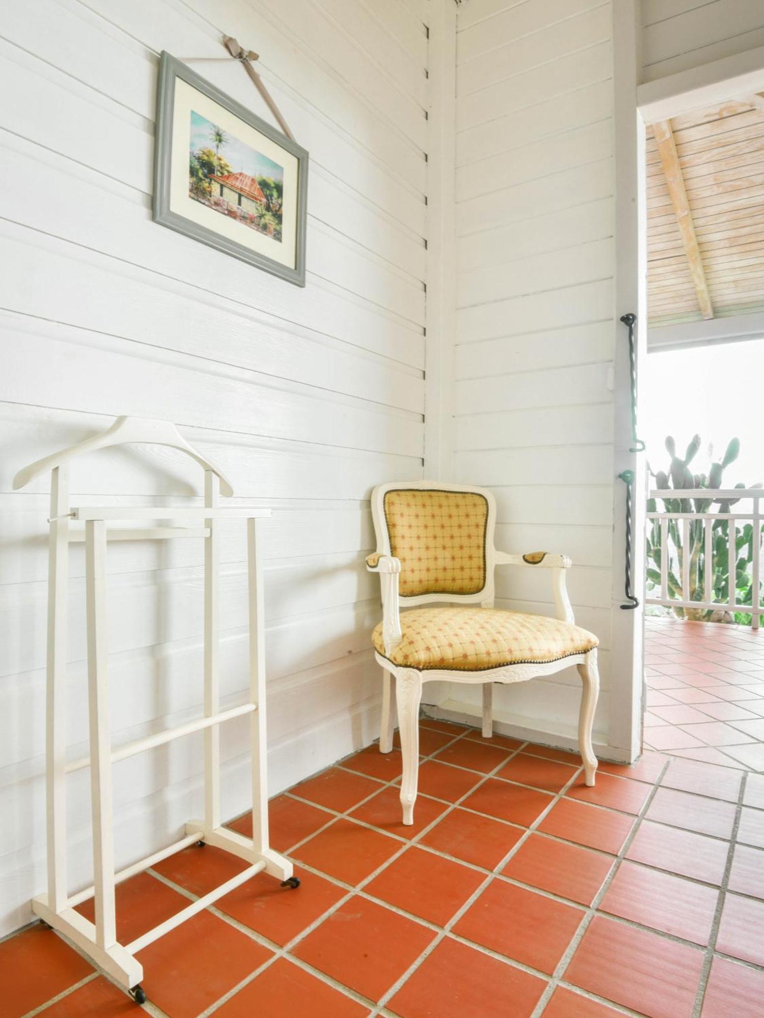Beausejour Guest House Pointe-Noire Dış mekan fotoğraf